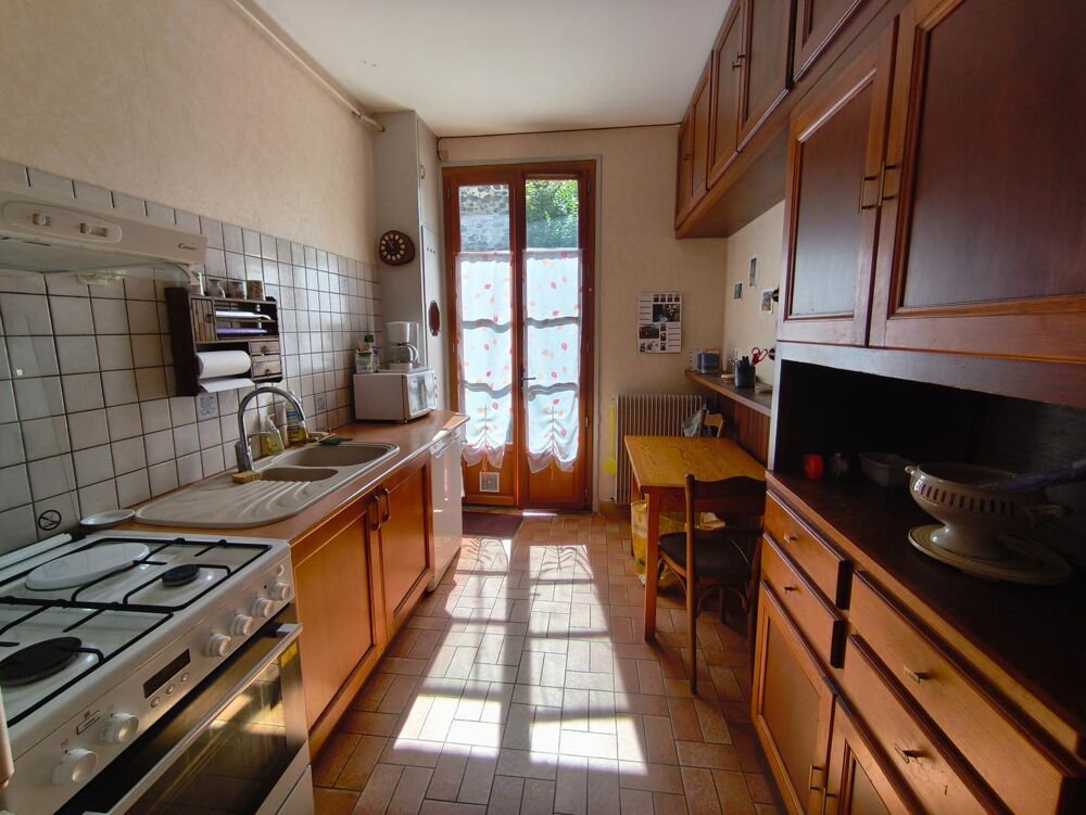 Rare : maison en pierre recherchée sur Aydat !