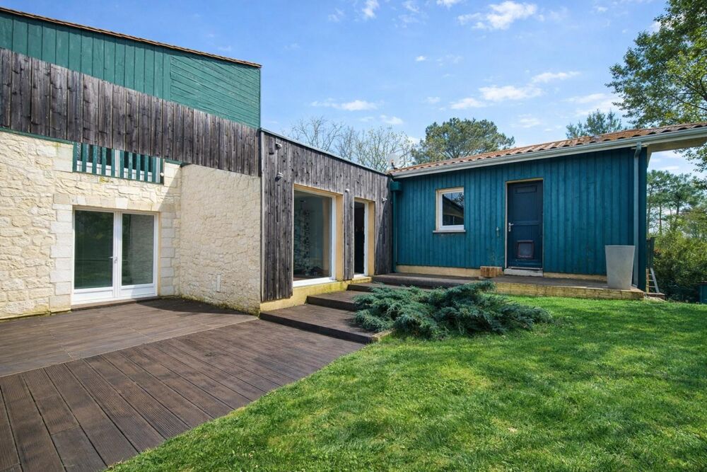 Villa dexception à Bourgnac avec piscine