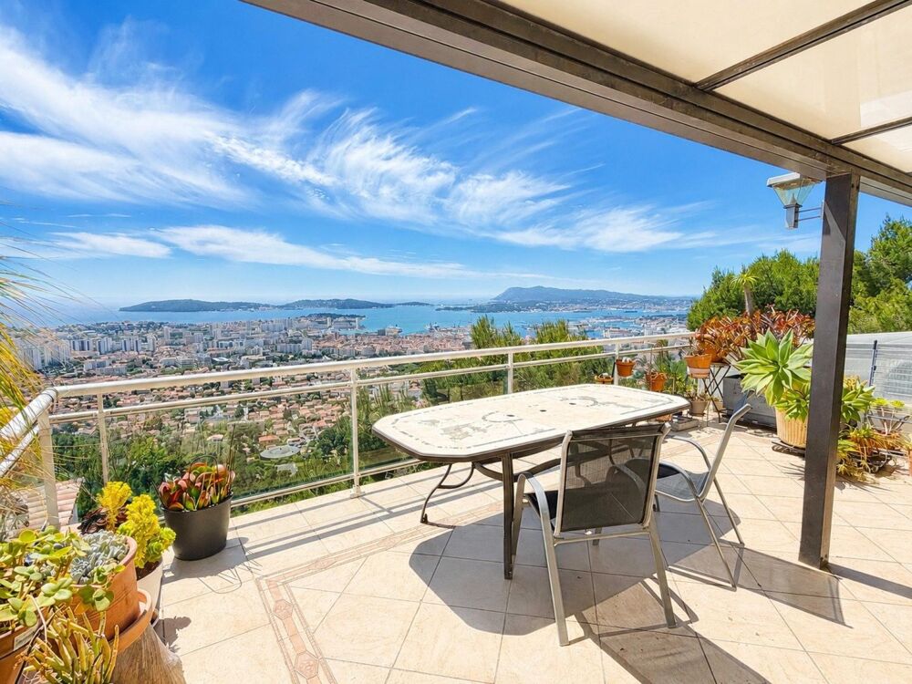 Vente Maison TOULON – Maison de caractère sur les hauteurs du Faron - vue mer panoramique - exposition plein sud Toulon