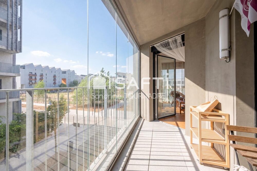 Vente Appartement BORDEAUX-CHARTRONS Appt 2 ch, terrasse, parking Bordeaux