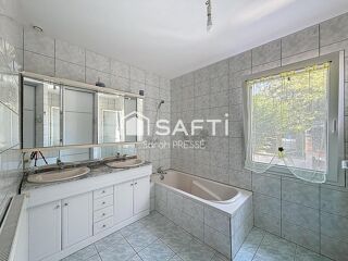  Maison  vendre 5 pices 114 m