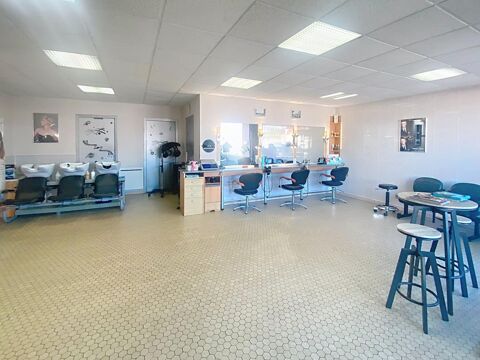 A d&eacute;couvrir un superbe fond de commerce SALON DE COIFFURE 16666 62940 Haillicourt