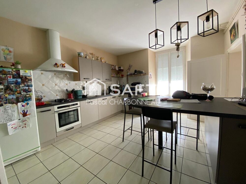 Vente Maison Maison de ville 4 chambres au total Possibilité de créer jusqu'à 3 logements locatifs La chataigneraie