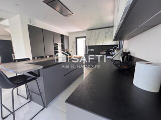  Maison  vendre 6 pices 142 m