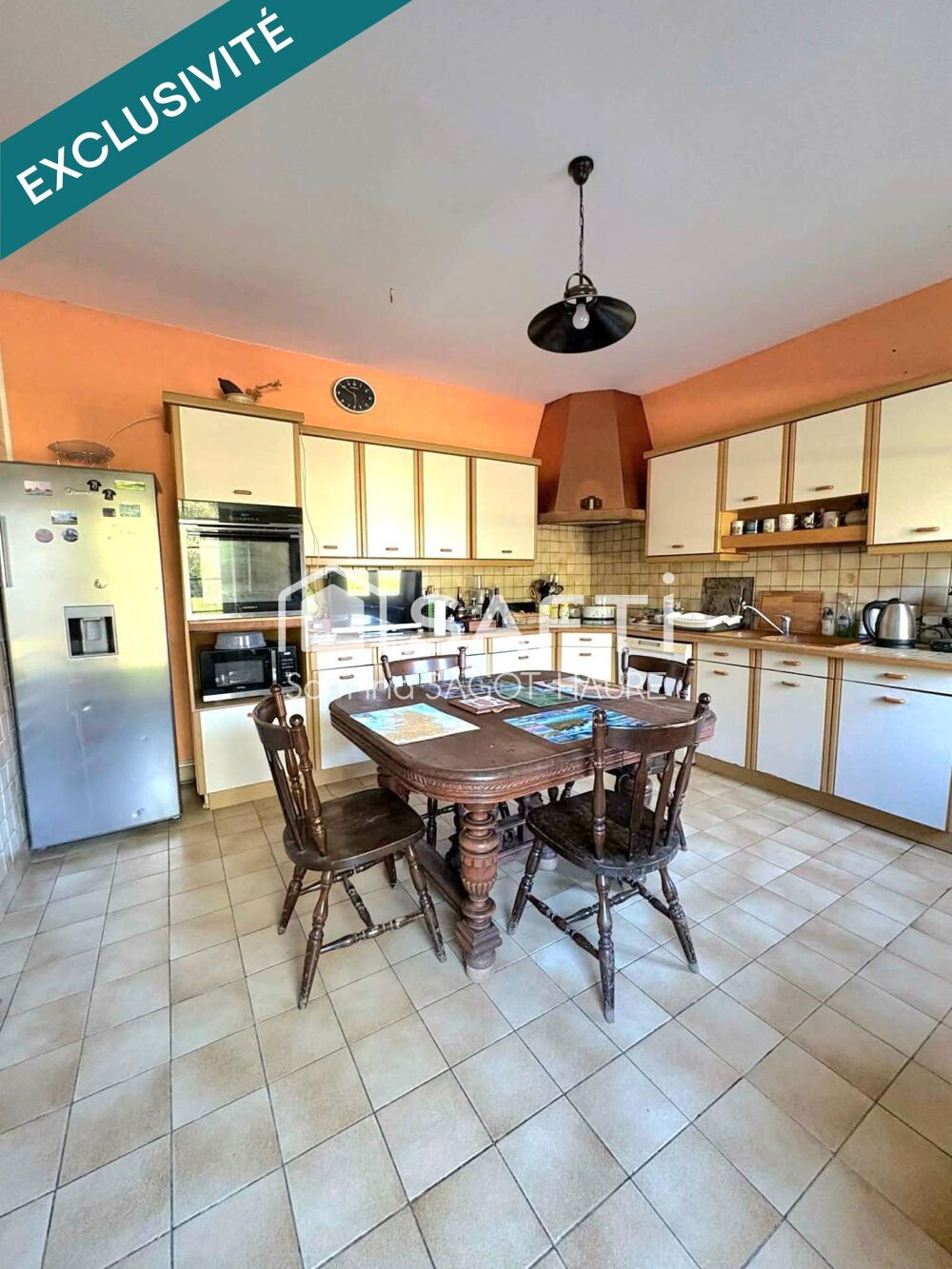 Vente Maison Corps de ferme isolé avec grange et grand terrain Chouday
