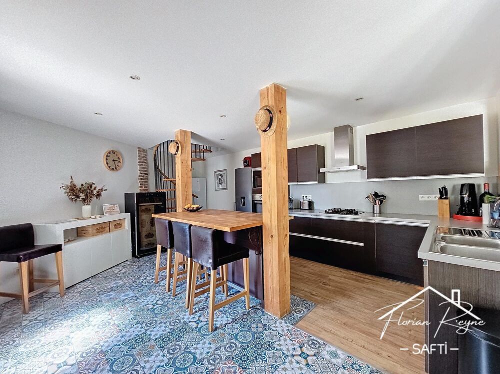 Vente Maison Belle maison en pierre proches des commodités. Parempuyre