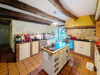  Maison � vendre 8 pi�ces 369 m�