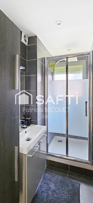  Appartement  vendre 4 pices 65 m