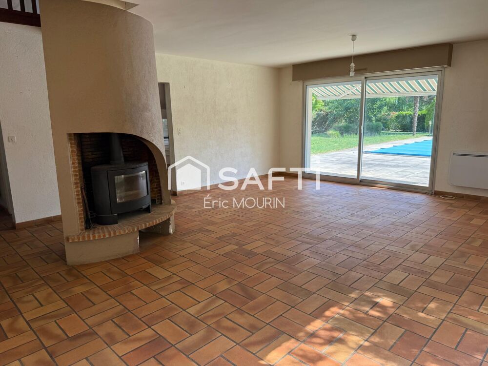 Vente Maison Maison spacieuse avec piscine et terrain arboré. Soulaire-et-bourg