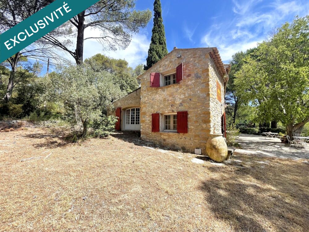 Lambesc, Mas traditionnel d'environ 220m² sur 4 ha