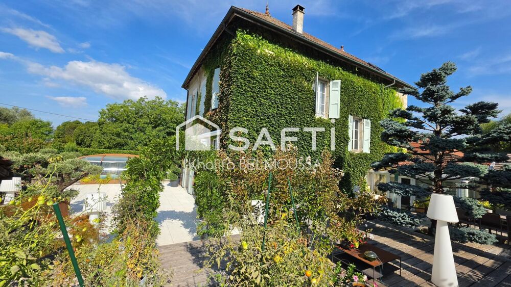 Vente Maison Propriété de caractère de 279 m² avec piscine couverte et espace bien-être Belley