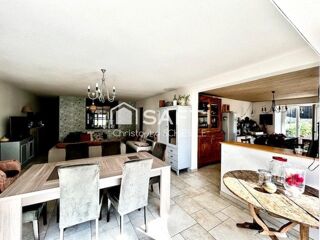  Maison  vendre 8 pices 200 m
