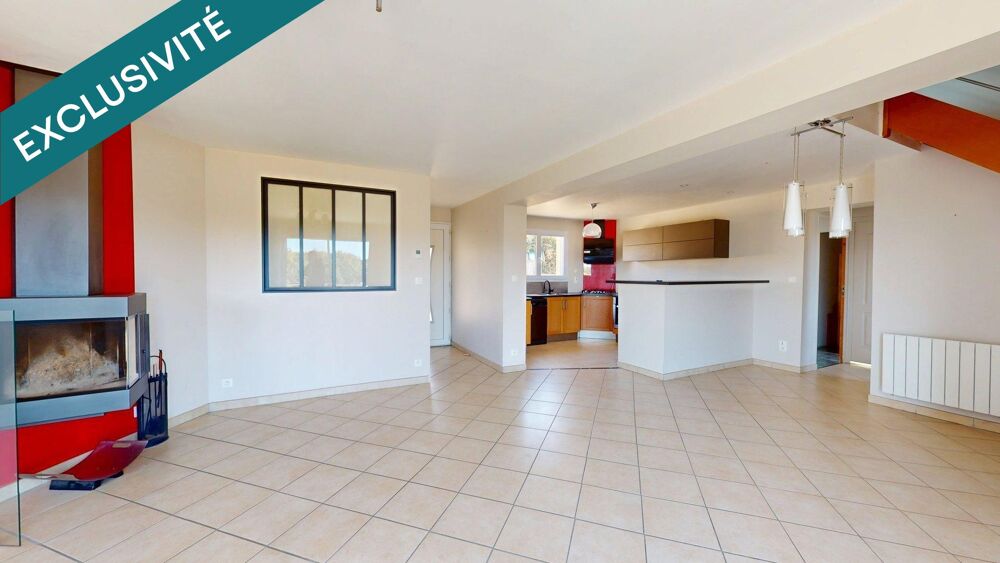 Belle maison contemporaine avec vue dominante