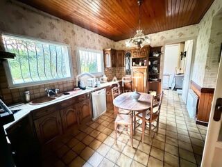  Maison  vendre 9 pices 302 m