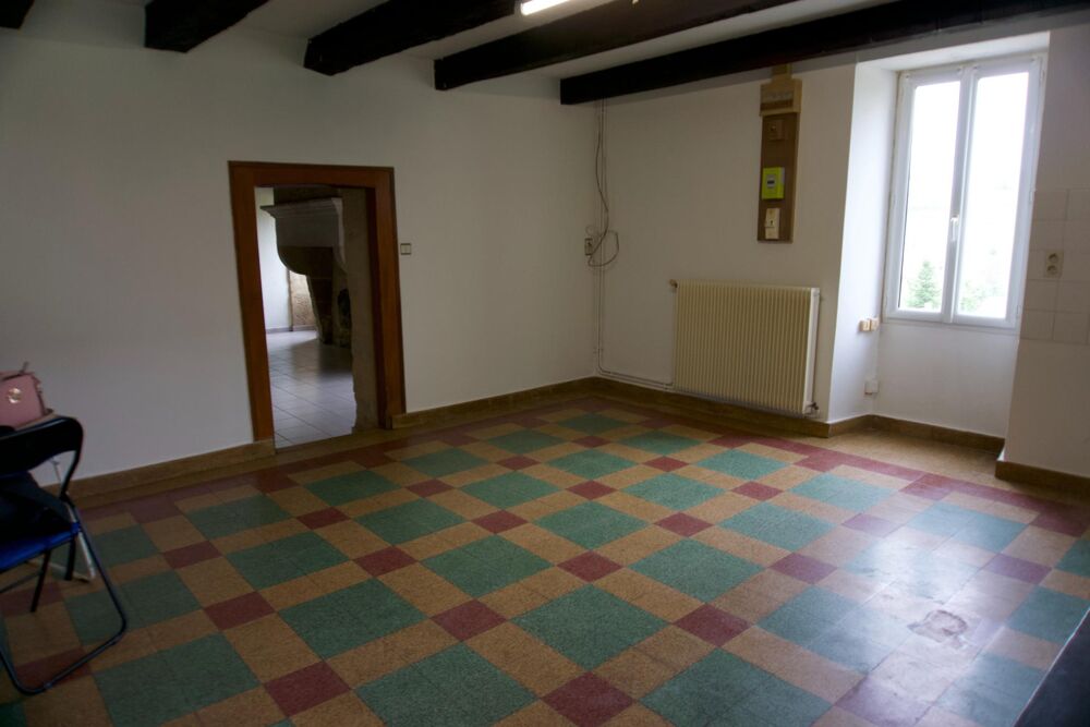 Charmante maison de 103 m2 4 pièces 2 chambres avec jardin de plus de 600 m2