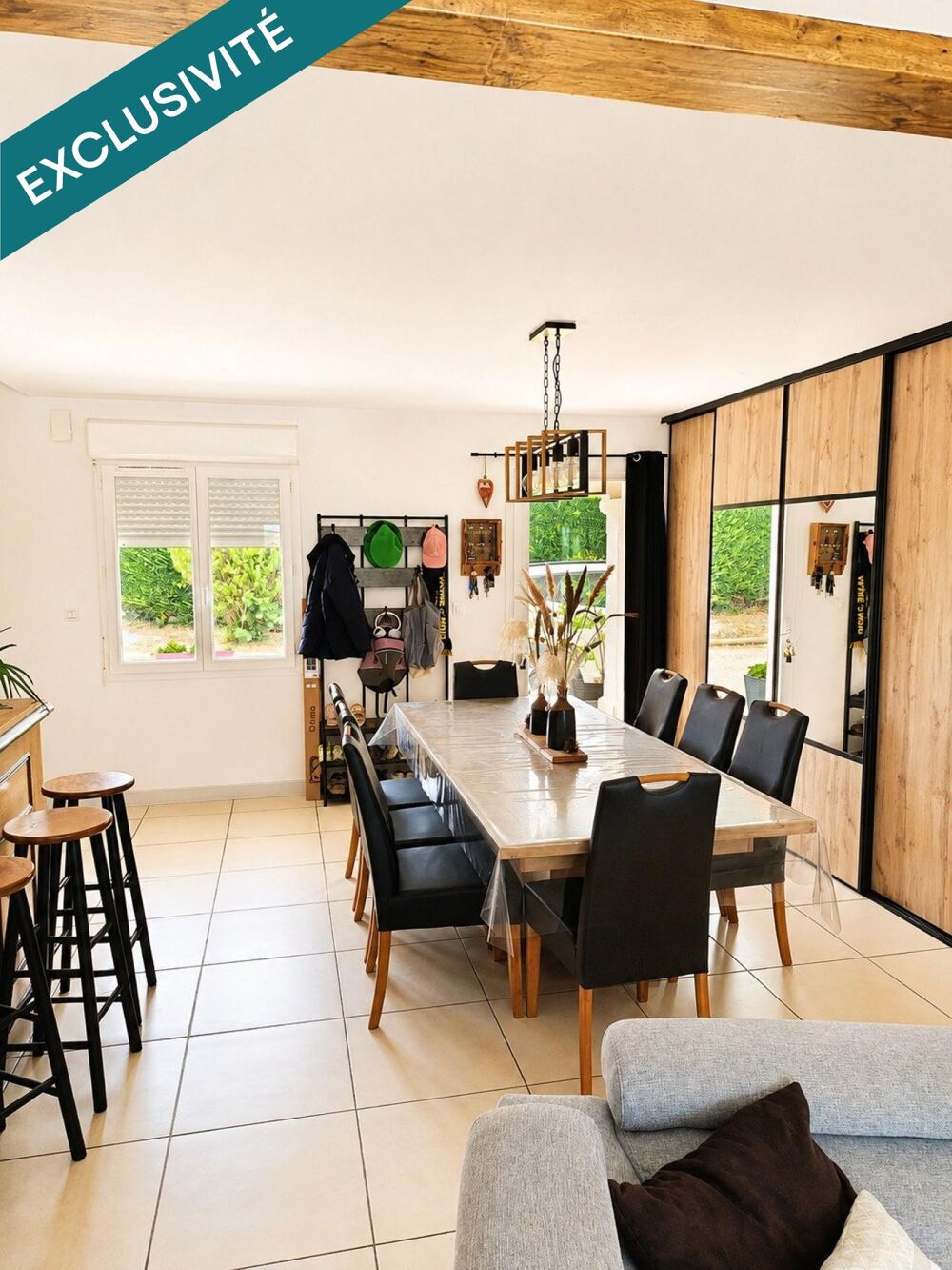 Vente Maison Spacieuse Maison avec piscine au calme de la campagne Vouzan
