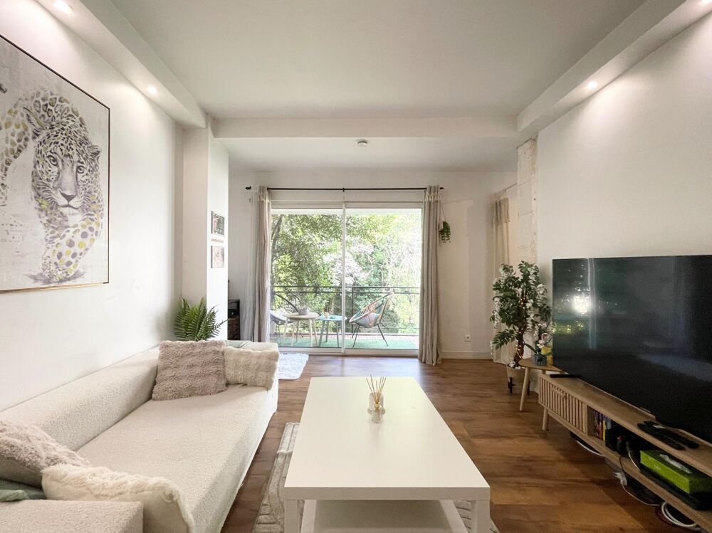 Vente Immeuble Immeuble de rapport entièrement rénové hyper-centre Angoulême. Angouleme
