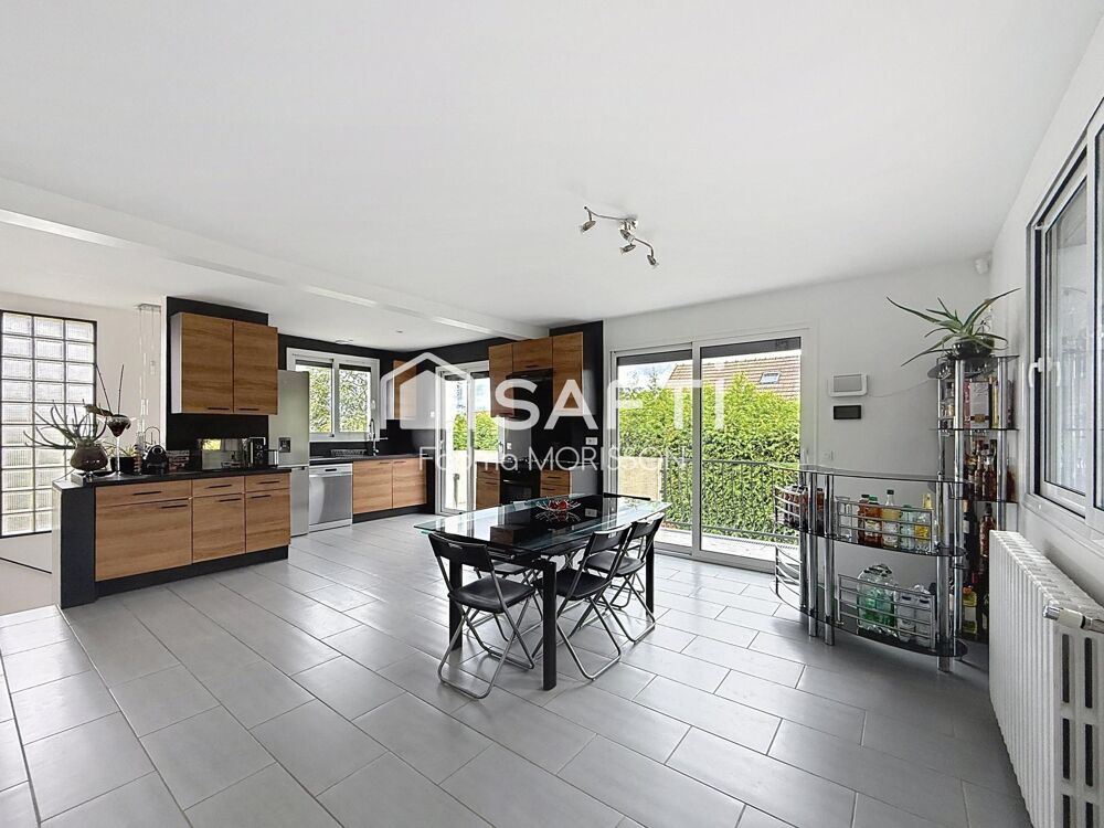 Maison familiale terrain 718 m²