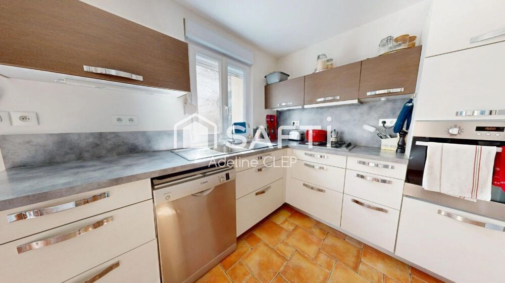 Vente Maison MAISON AVEC 6 CHAMBRES ET JARDIN EN CENTRE VILLE Fauquembergues