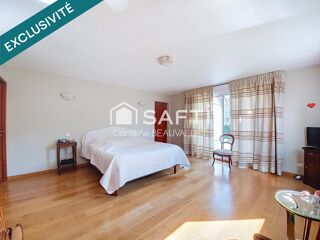  Maison  vendre 7 pices 240 m