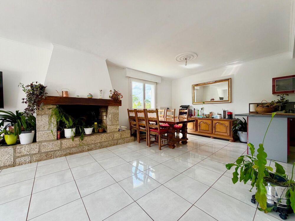 Vente Maison Maison avec vie de plain-pied, sous-sol complet et jardin de 952 m². Moelan-sur-mer