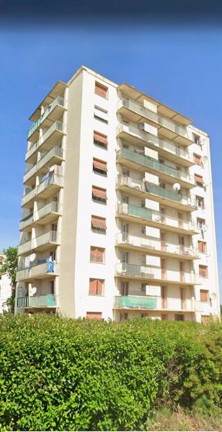  Immeuble � vendre 1706 m�