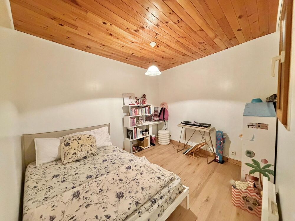 Vente Maison MAISON DE VILLAGE INDEPENDANTE AVEC PETIT EXTERIEUR Estang