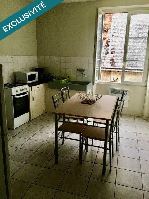   Murs commerciaux de 35 m² et appartement au dessus de 59 m² 