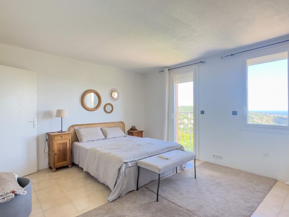 Vente Maison Mazet lumineux vue mer entièrement rénové sur les hauteurs des Issambres Roquebrune-sur-argens