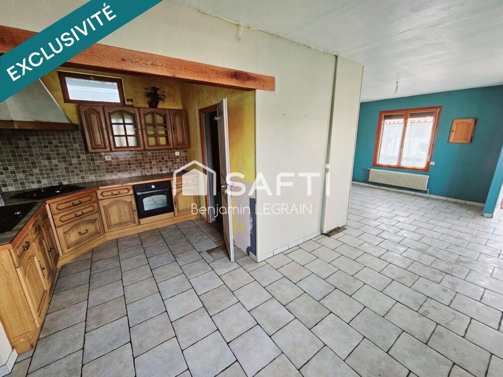 Maison semi-individuelle avec jardin et dépendance