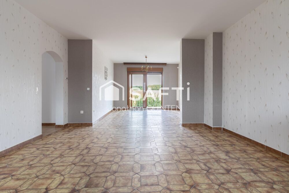Vente Maison Du volume, du potentiel et jusqu'à 6 chambres possibles : découvrez cette maison à Woustviller ! Woustviller