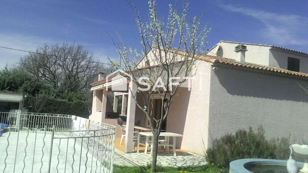 Vente Maison Villa 156 m², terrain 2 200 m², piscine et garages Rians