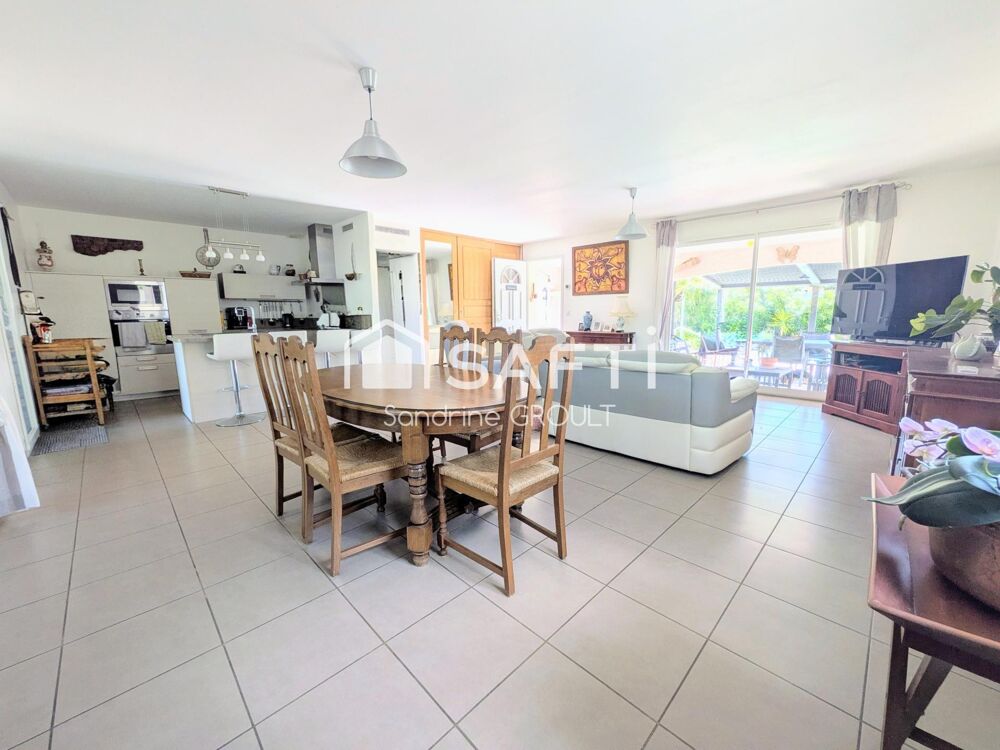 Vente Maison VILLA PLAIN PIED 133m², 3 CHAMBRES avec PISCINE et GARAGE Magalas