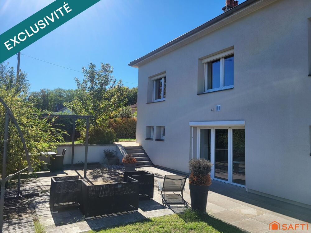 Élégante maison familiale avec piscine - 118m² à Devecey