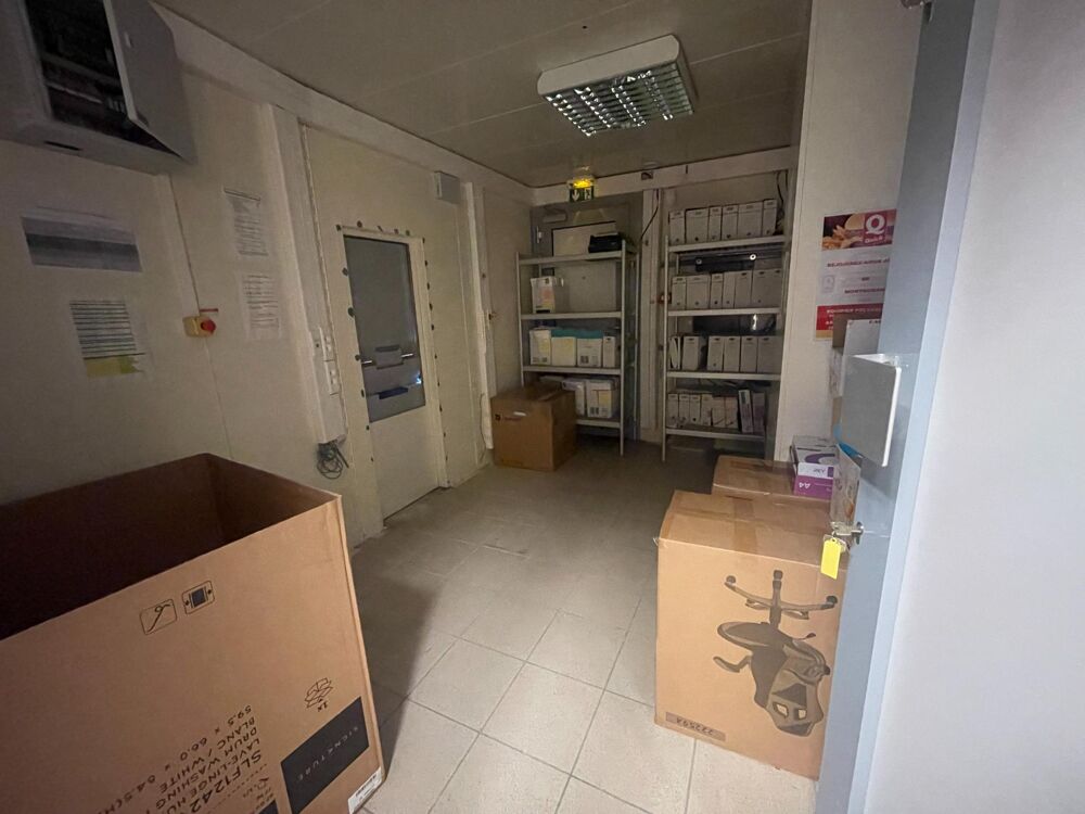   Rodez – Local professionnel / Bureaux de 120 m² Rodez