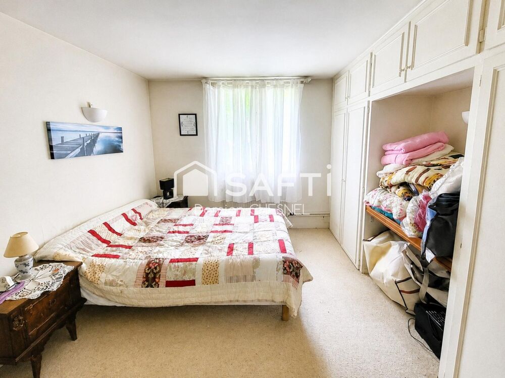 Vente Maison Maison familiale 120 m² sur 3 niveaux avec véranda, 4 chambres Saint-amand-montrond