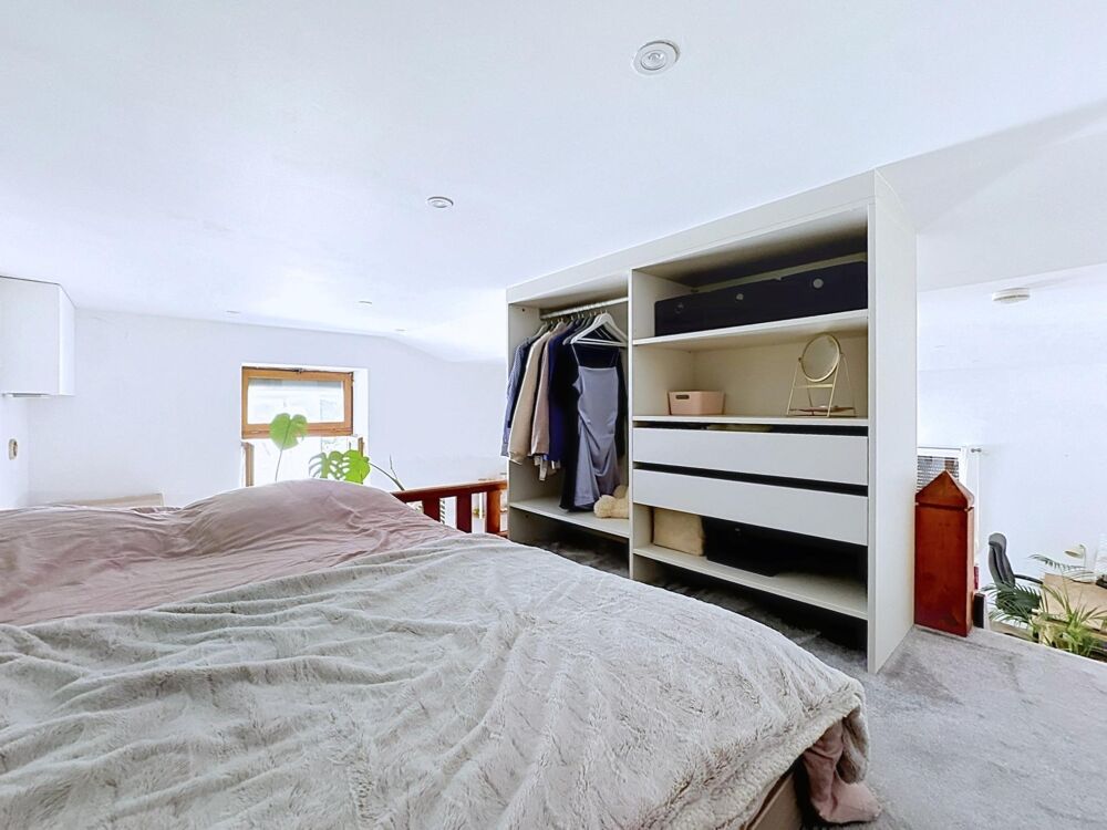 Voiron gare, appartement de 53 m² entièrement rénové avec mezzanine et cave