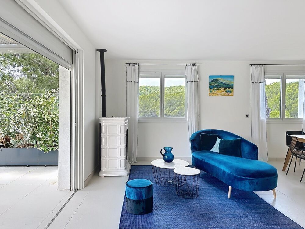 Vente Maison Villa rénovée avec piscine à débordement - Quartier recherché - 5 min du port et des commerces Bandol