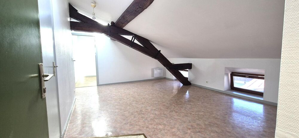 Vente Appartement Appartement de charme au dernier étage – Centre-ville de Bourg-en-Bresse Bourg-en-bresse
