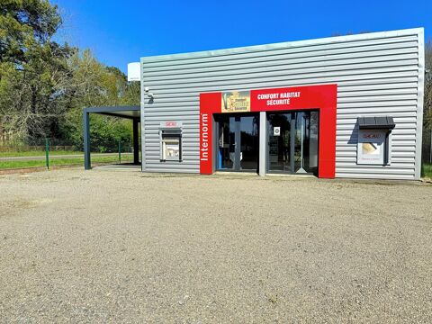 Local commercial en première ligne sur axe passant 1850 33127 Saint-jean-d'illac