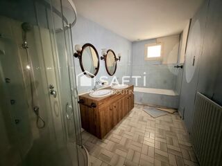Vente Immeuble IMMEUBLE CENTRE VILLE A NIORT 150 m2 A RENOVER Niort