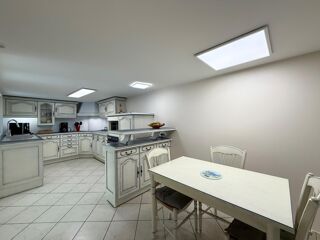  Maison à vendre 8 pièces 163 m²