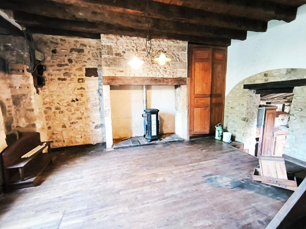 AU COEUR D'UN HAMEAU MAISON 4 CHAMBRES + GRANGE