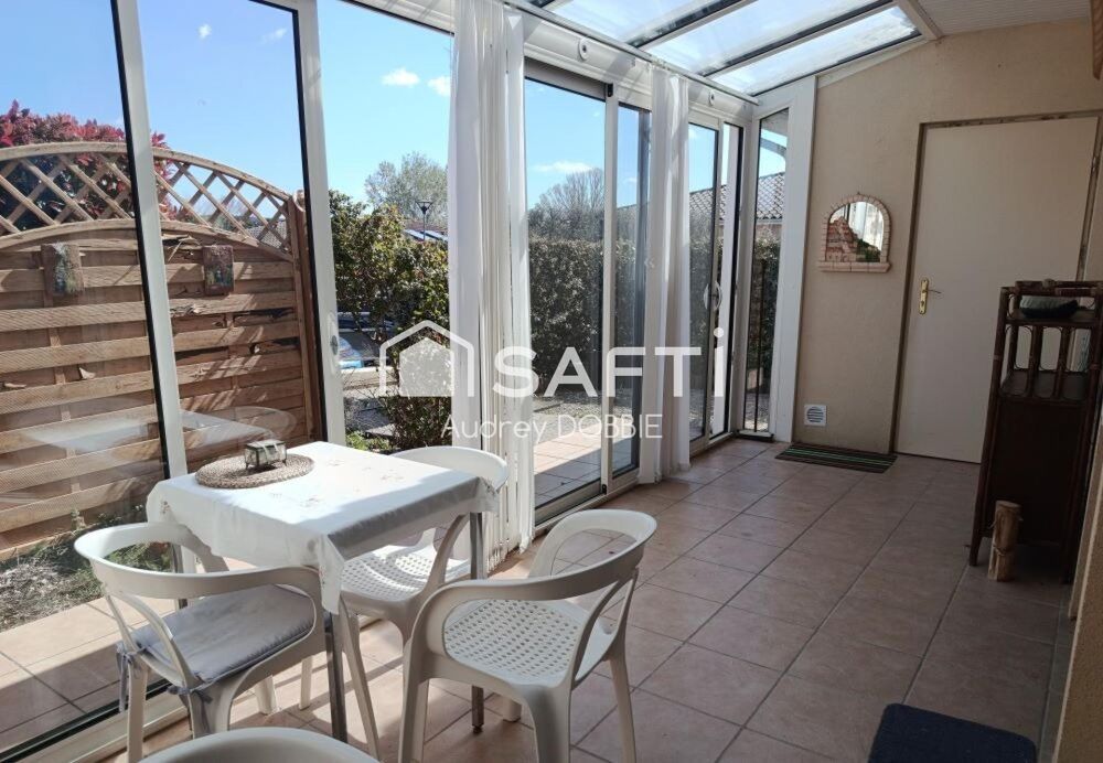 07120 : Au coeur d'une residence senioriale , maison de plain pied de 78 m² T3