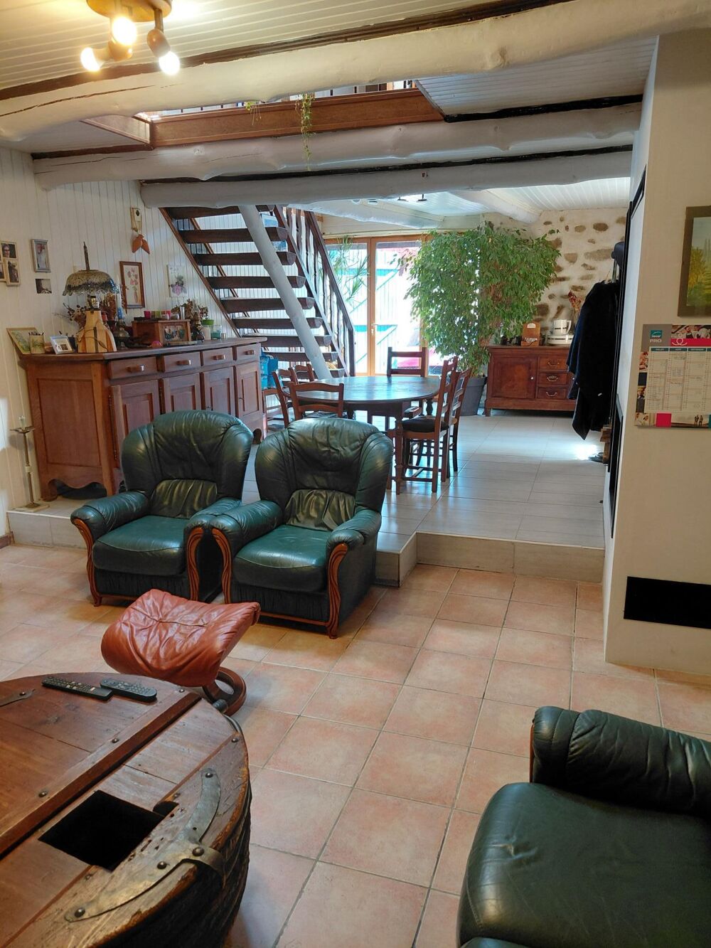 Vente Maison COURNON, maison de bourg avec cour et 4 chambres. Cournon-d'auvergne