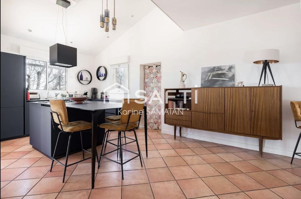 Vente Maison Lauzerville - Villa contemporaine T8 - 322m²  - avec revenu locatif -Vue Pyrénées - Piscine Lauzerville