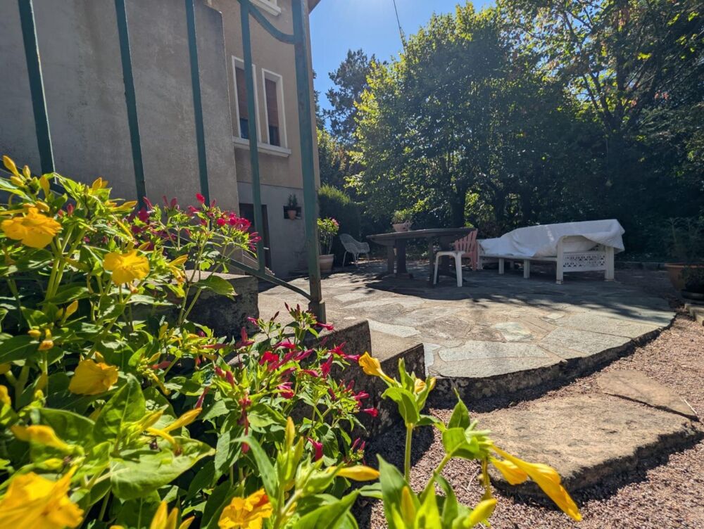 Vente Maison Élégance et sérénité : une maison bourgeoise au cœur d'un écrin de verdure Bourg-en-bresse