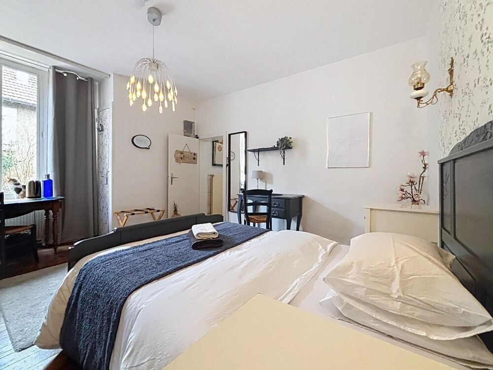 Vente Maison Maison, 199m2, 10 pièces 2, chambres, SPA, et dependances Luxeuil-les-bains