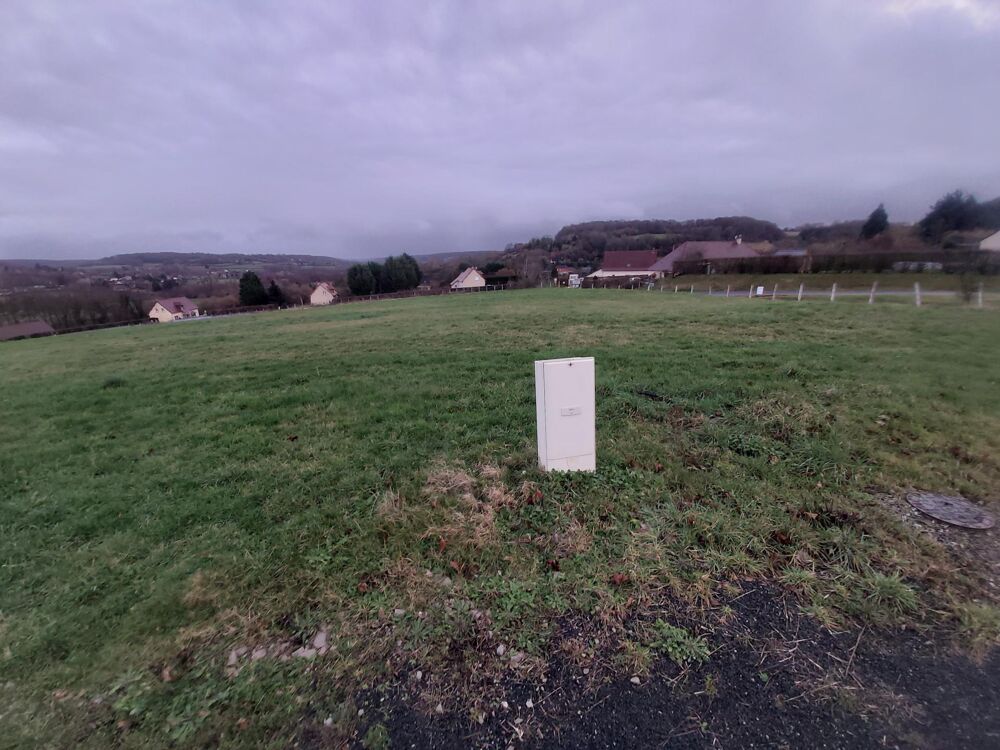 Vente Terrain Beau Terrain Constructible , Borné et  Viabilisé, avec SUPERBE vue sur la Vallée! Saint-martin-de-mailloc