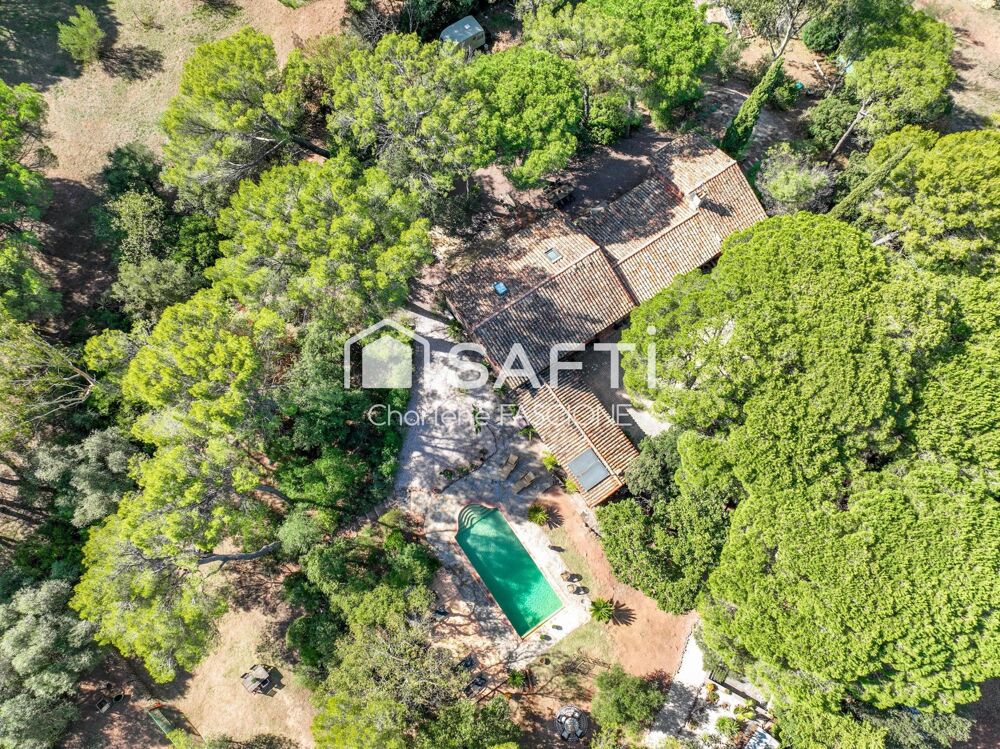 Lexcellence de la Provence : une bergerie dexception au milieu de 1 hectare de nature préservée